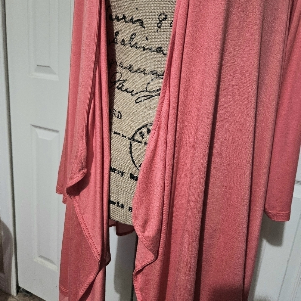 Lane Bryant New Open Waterfall Front Lightweight Coral Cardigan Size 22/24 - Picture 4 of 11